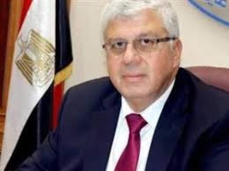 الدكتور أيمن عاشور