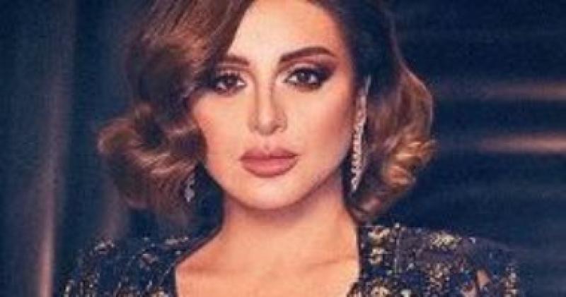 المطربة انغام