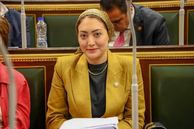 النائبه اسماء الجمال