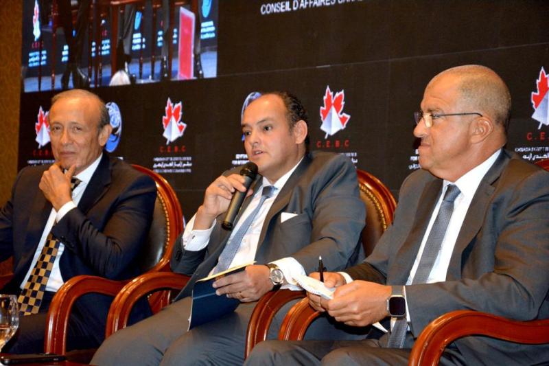 جانب من اللقاء بحضور وزير التجارة والصناعة