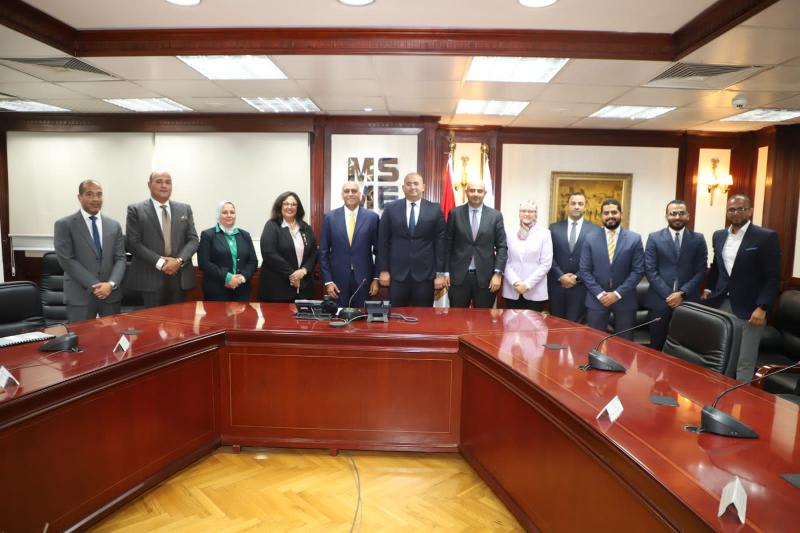 جهاز تنمية المشروعات يمول مشروعات قرى الظهير الصحراوى 