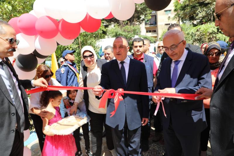 وزير التعليم ومحافظ الاسكندرية 