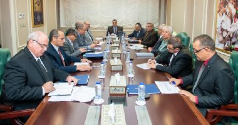 اجتماع المهندس محمد صلاح الدين مصطفى وزير الدولة للإنتاج الحربي
