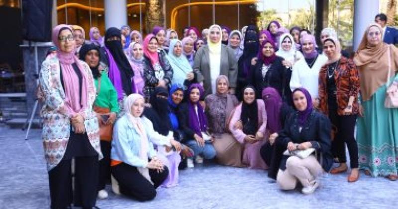 التضامن الاجتماعى رائدات المجتمع الدعم العينى