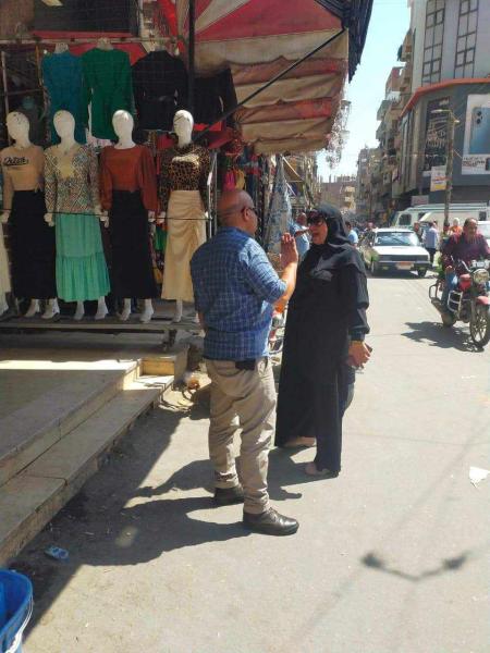 حملات مكثفة لرفع الإشغالات فى مركزين بالمنيا