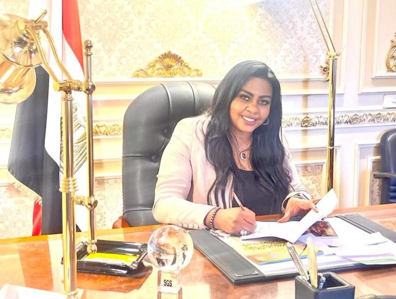 النائبة نيفين حمدى 