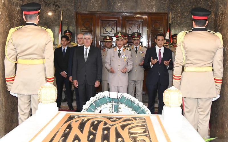 الرئيس السيسي ينيب وزير الدفاع والإنتاج الحربي للمشاركة فى إحياء الذكرى السنوية لرحيل الزعيم جمال عب