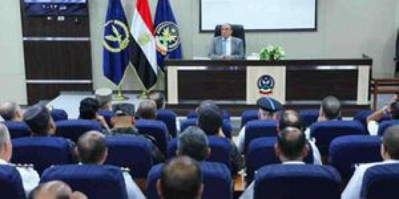 الضباط المتدربين 