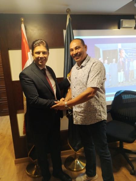 امين العلاقات العامه بالمركزيه