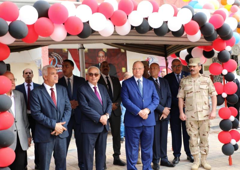 وزير التربية والتعليم ومحافط القاهرة 