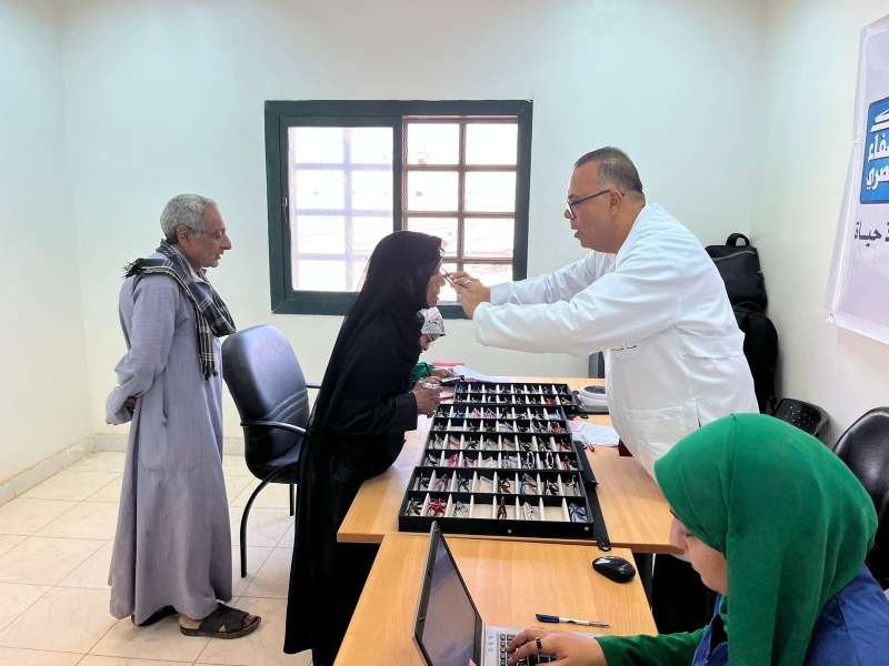 توقع الكشف على 4220 حالة مجانا بقرى محافظةالمنيا