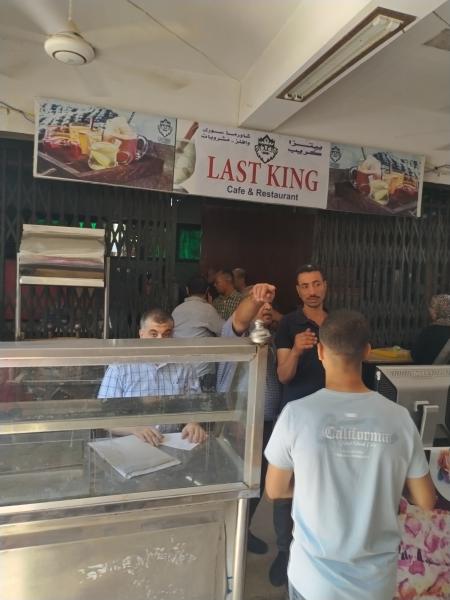 اثناء افتتاح المعرض