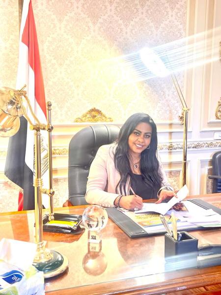 النائبة نيفين حمدي 