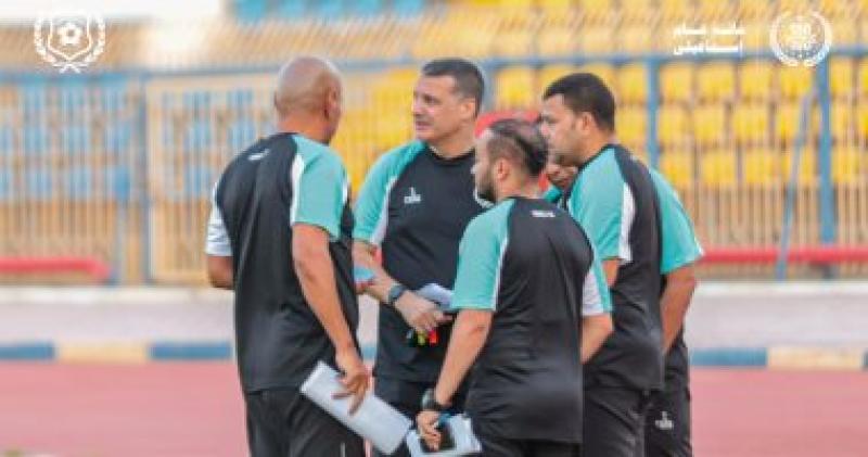 إيهاب جلال وجهازه