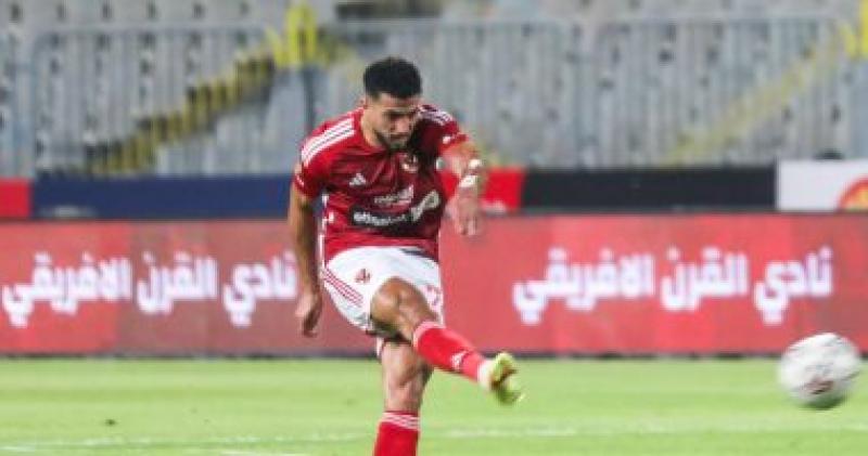 اللاعب محمد عبد المنعم 