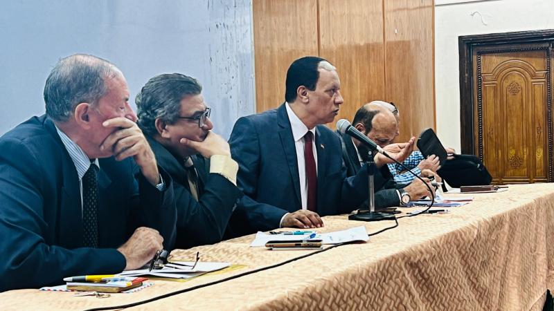جانب من الندوة