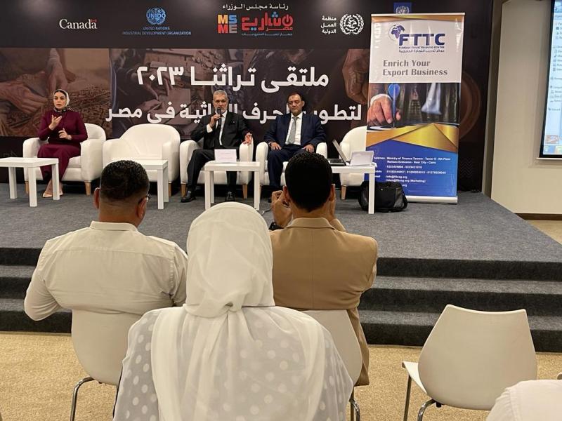 ندوات يومية في معرض تراثنا