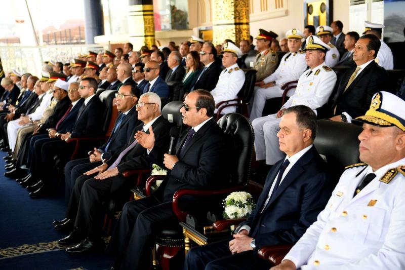 الرئيس يشهد حفل تخرج طلاب أكاديمية الشرطة