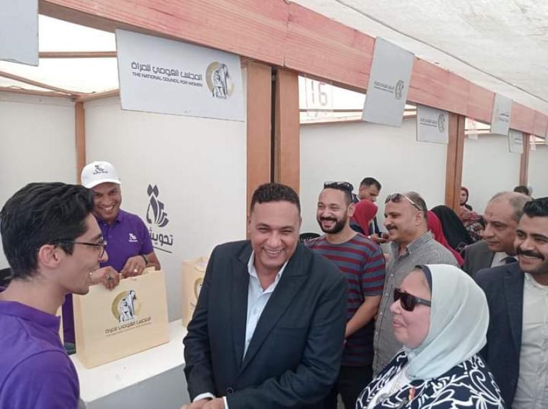 الدكتور أيمن مختار محافظ الدقهلية يدشن مجموعه من الأنشطة