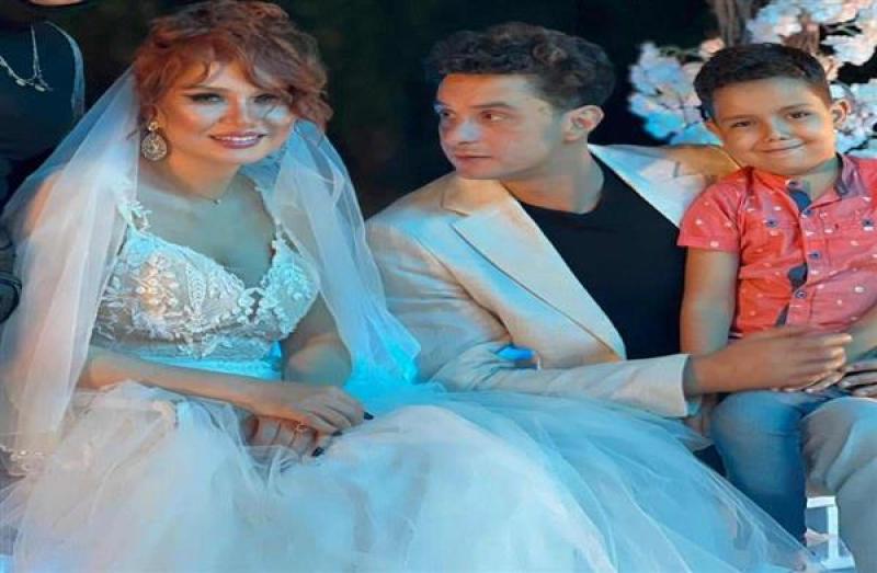 نوال تشارك لأول مرة في السينما بفيلم عادل مش عادل بطولة الفيشاوى