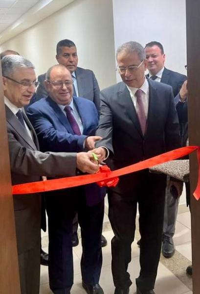 وزير الكهرباء والطاقة المتجددة خلال افتتاح مركز المتابعة والتشغيل الرقمي