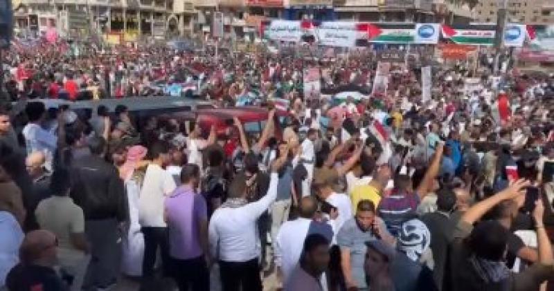 مسيرة بالآلاف فى محيط الجامع الأزهر