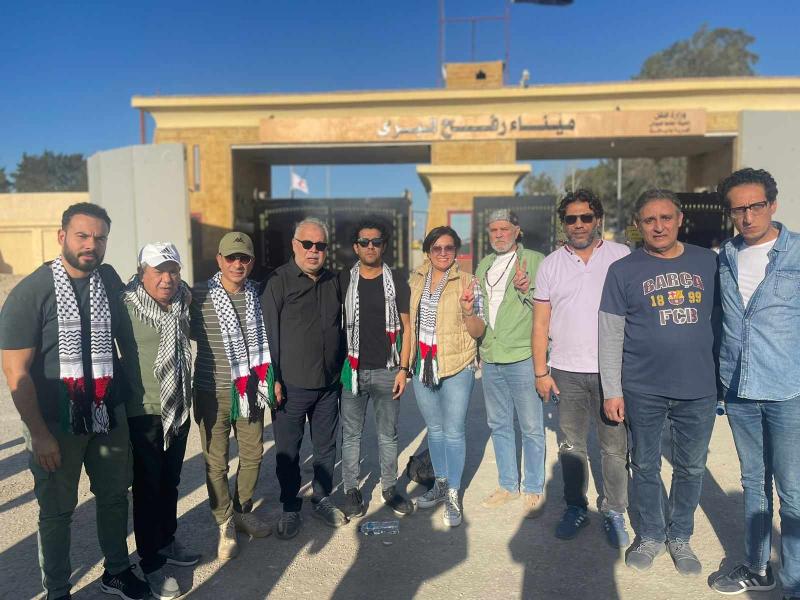 النجوم في معبر رفح