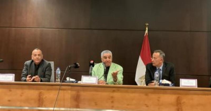 الدكتور زاهي حواس خلال المؤتمر الصحفي