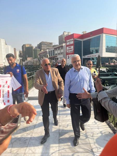 حسين لبيب رئيس نادي الزمالك الجديد لحظة وصوله مقر النادي