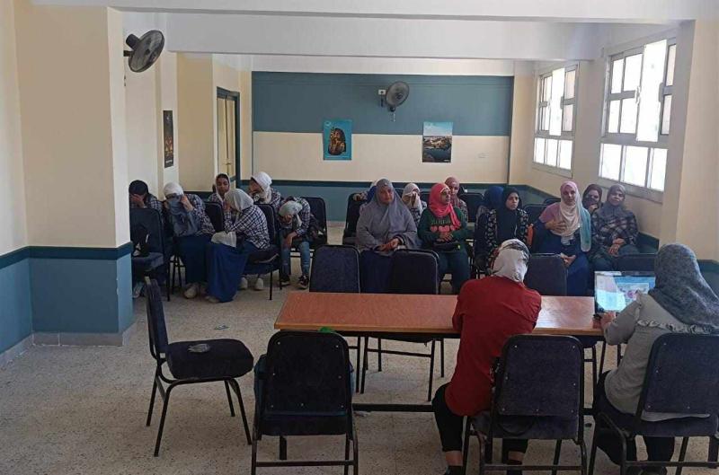 محاضرات توعوية وورش فنية في الإسكان البديل بالخيالة وأهالينا