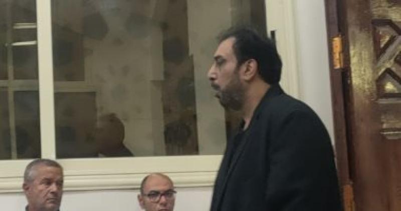 حسام حسنى من العزاء