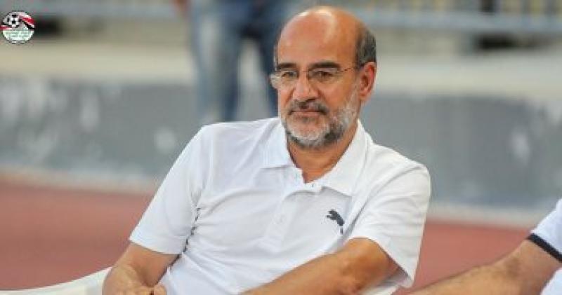 عامر حسين المشرف علي لجنة المسابقات