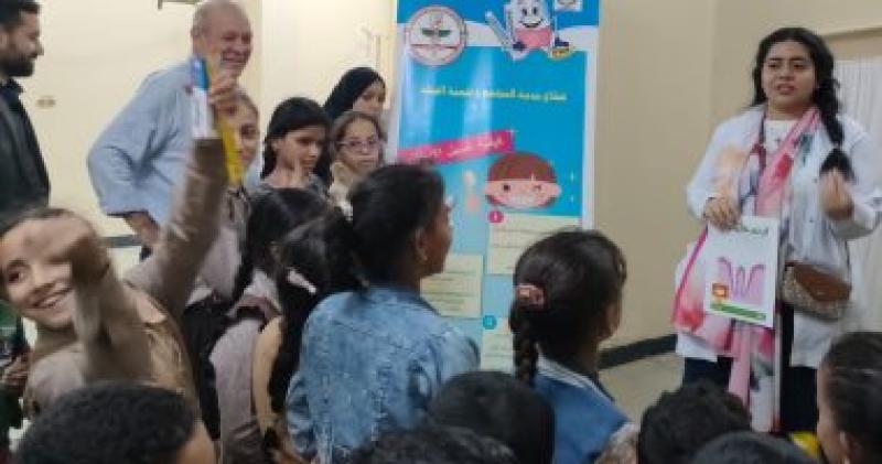 قافلة جامعة القاهرة بالصف