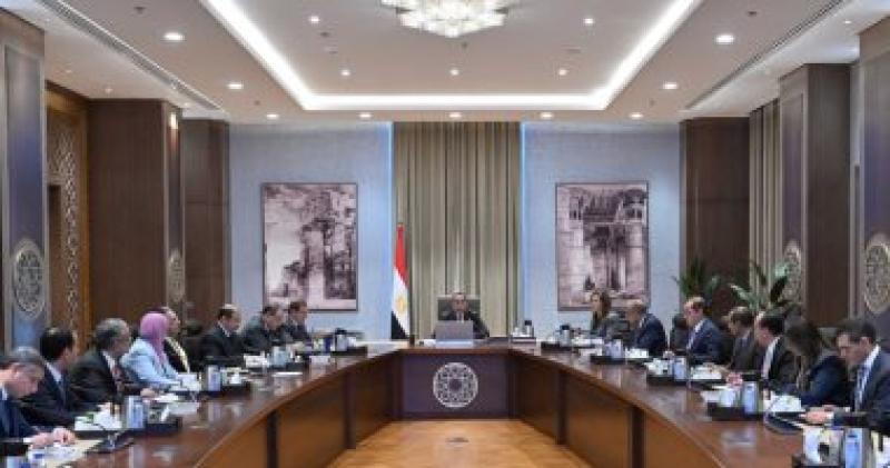 خلال الاجتماع