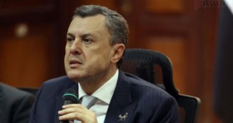 أحمد عيسى وزير السياحة والآثار