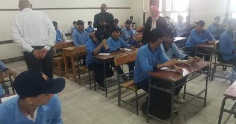 طلاب مداراس 