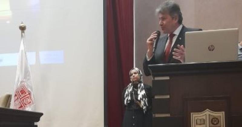 الدكتور طارق العربى الرئيس التنفيذى لجهاز تنظيم وإدارة المخلفات