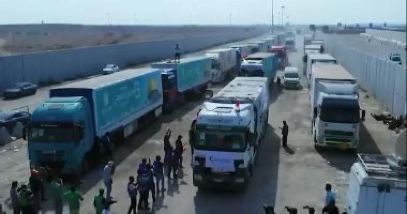 شاحنات المساعدات على معبر رفح 