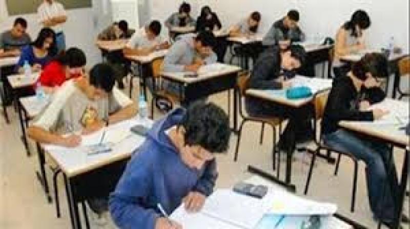 طلاب  الصف الثالث الاعدادى 