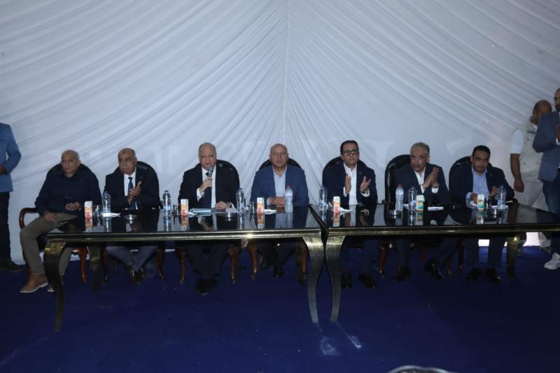 لقاء وزير النقل مع الأهالى 