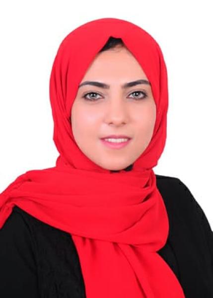 الشاعرة أمنية مصطفى