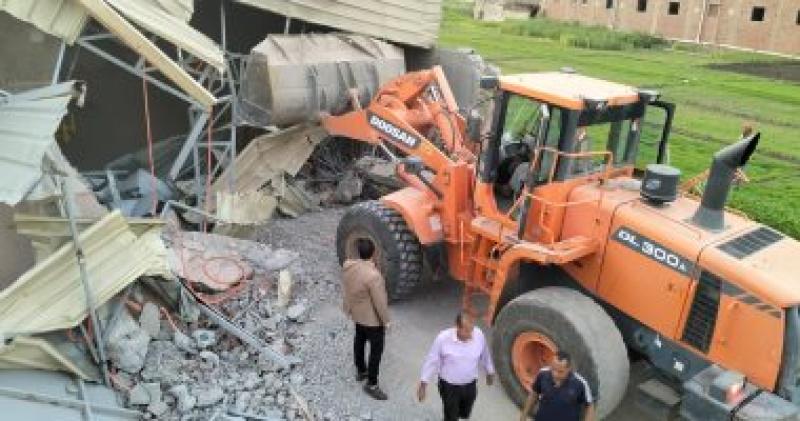 محافظة الجيزة تزيل 18 حالة متغيرات مكانية وتعديات