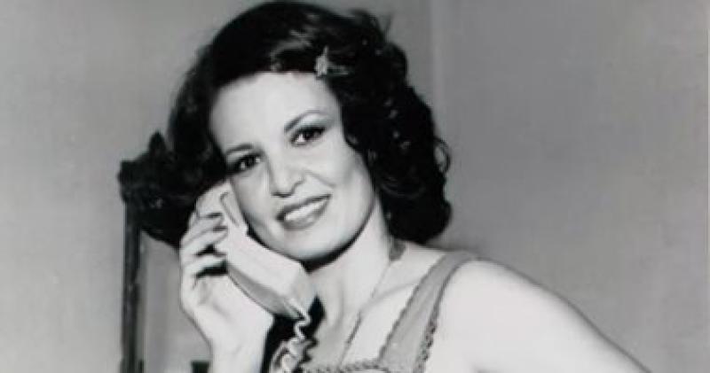 الفنانة الكبيرة سميرة احمد
