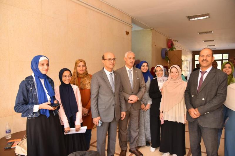رئيس جامعة أسيوط 