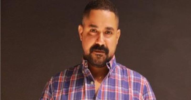 الفنان الشاب احمد السباعي