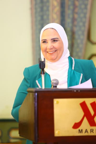 الدكتورة نيفين القباج
