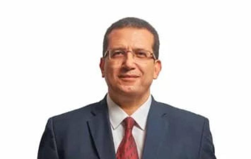 النائب محمود العزب 