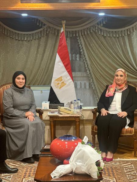 لقاء وزيرة التضامن وسمر نديم 