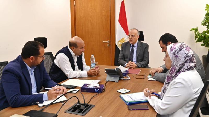 وزير الري: نعمل على تنفيذ أفضل سيناريو لتطوير المنظومة المائية في واحة سيوة واستعادة التوازن البيئي