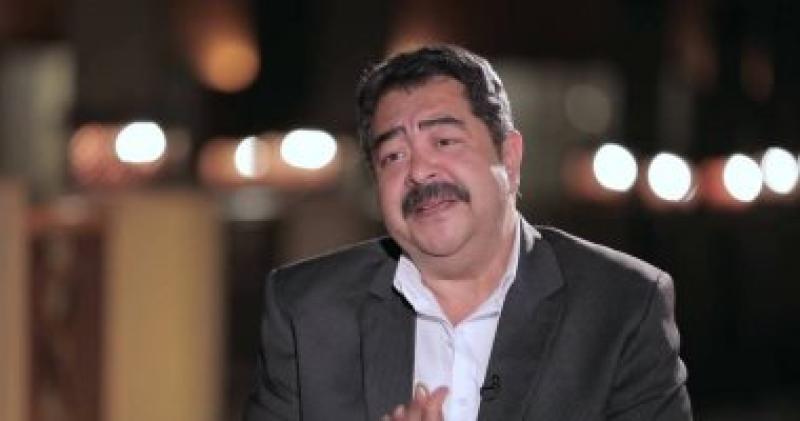 طارق عبد العزيز  